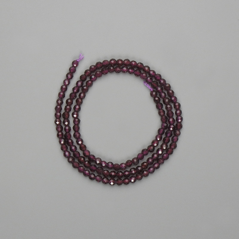 Garnet Beads, Faceted Round 3mm, 38 cm on Thread