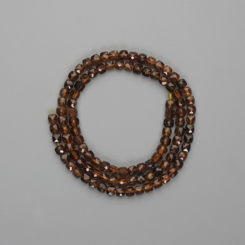 Hessonite beads, faceted cube 4mm, length approx. 39 cm, on a thread