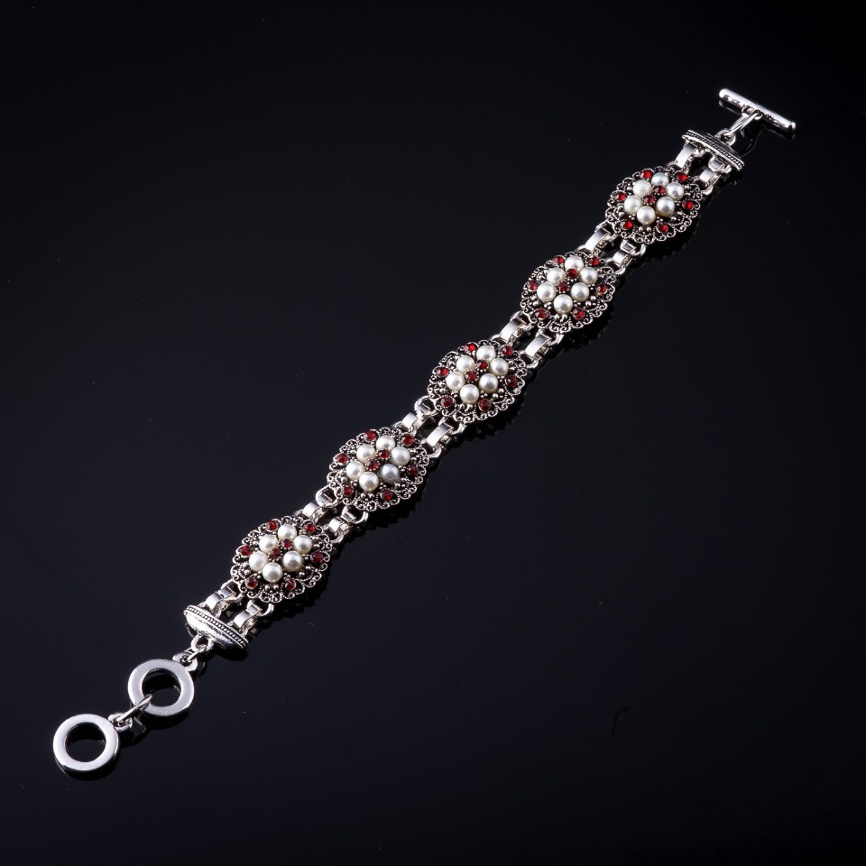 Lisa Bracelet with Red Glass 22cm