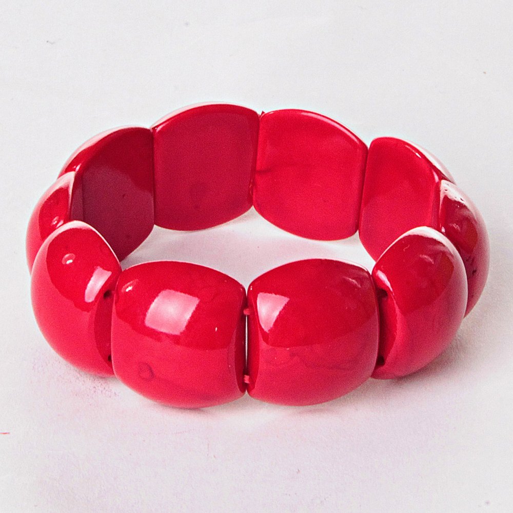 Bracelet Coral (pressed) — square stones on elastic, convex 'link' 1.8 × 2.1 cm