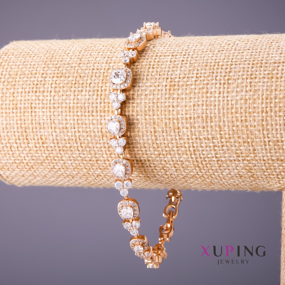 Xuping bracelet with white stones, length 17-20 cm, thickness 7 mm, gold color