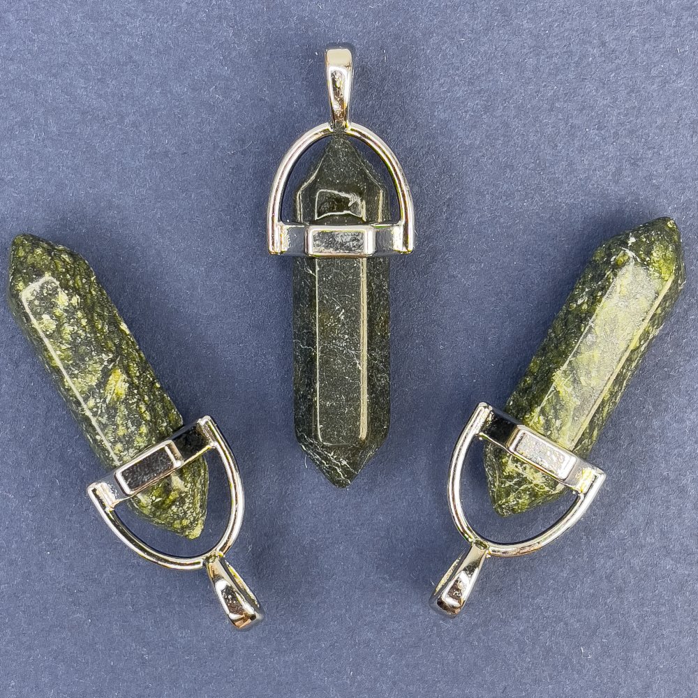 Hexagonal Serpentine Pendant 4 cm