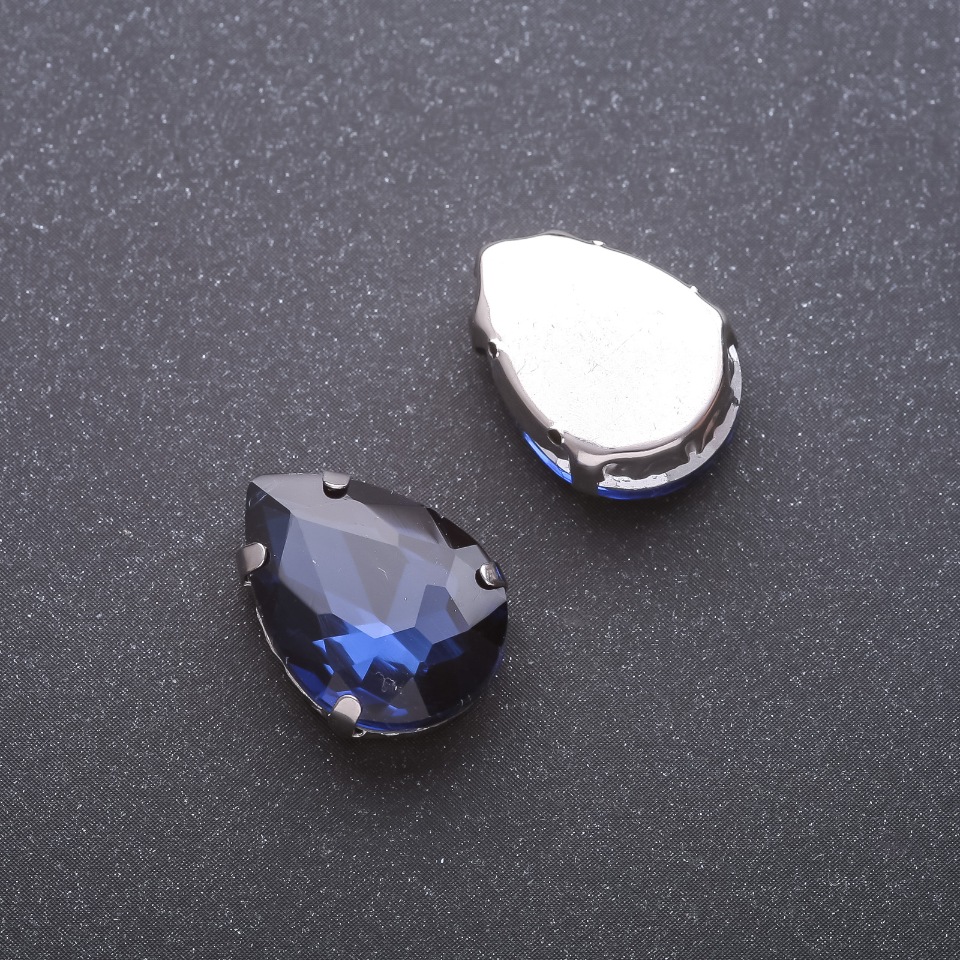 Blue teardrop sew-on crystal on a metal pin, 13×18 mm