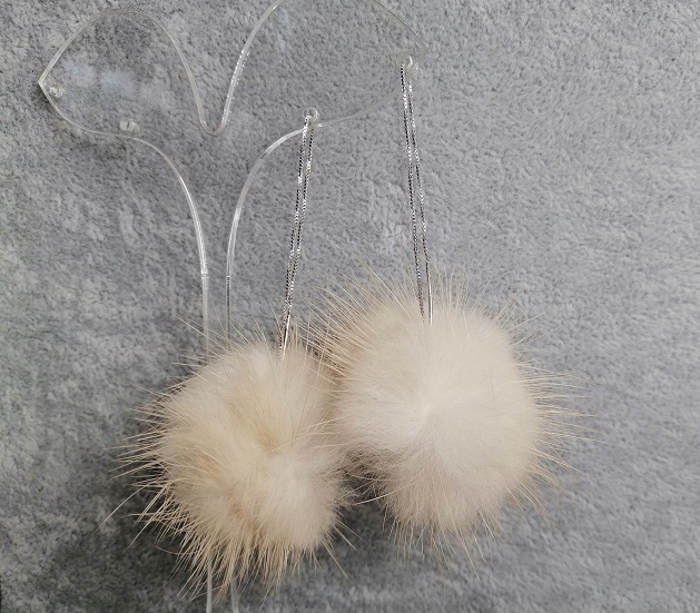 Threader earrings with natural beige mink fur, 30 mm diameter, 10 cm length