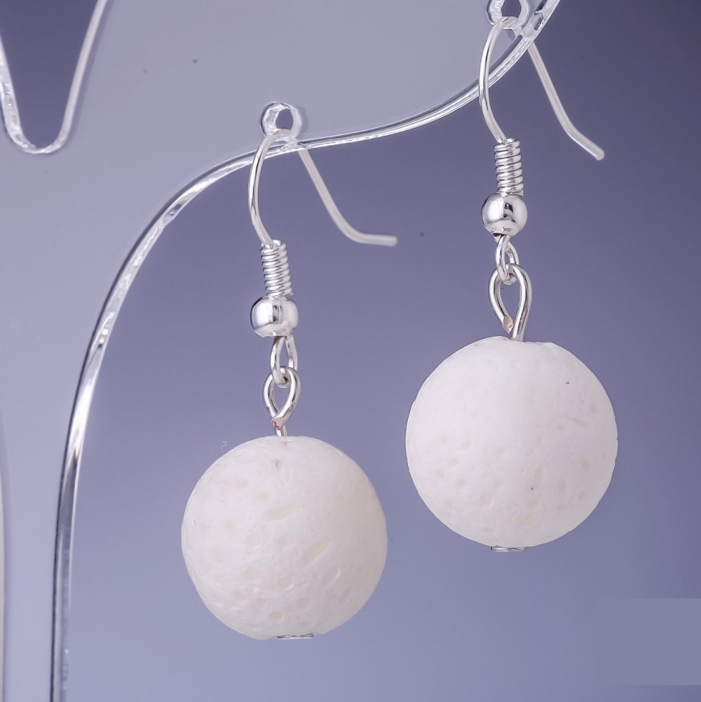 White spongy coral earrings, diameter 12 mm, length 3 cm