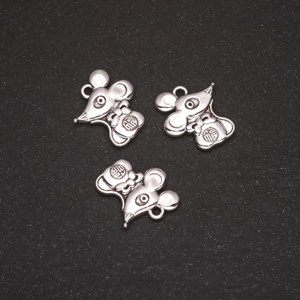 Pendant Hardware 'Mouse', diameter 15×13 mm, bore diameter about 1.5 mm, weight 20 g +/- 14 pcs