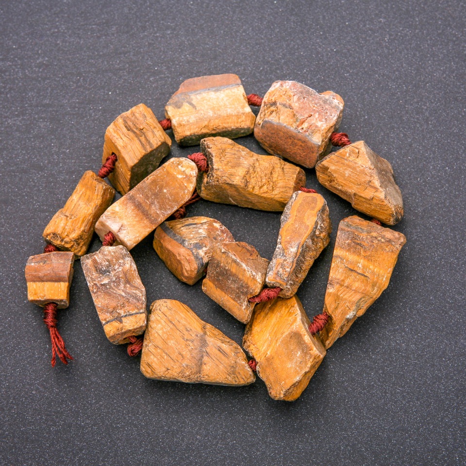 Unpolished Tiger's Eye Beads for Stringing haltivka, diameter 20–26 mm, length 42 cm