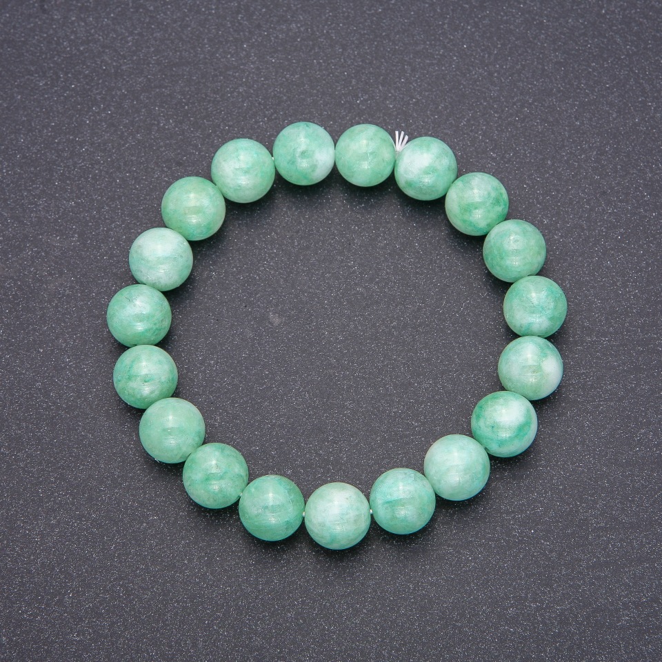 Bracelet Burmese Jadeite with Smooth Beads, 10 mm Diameter, 18 cm long on elastic
