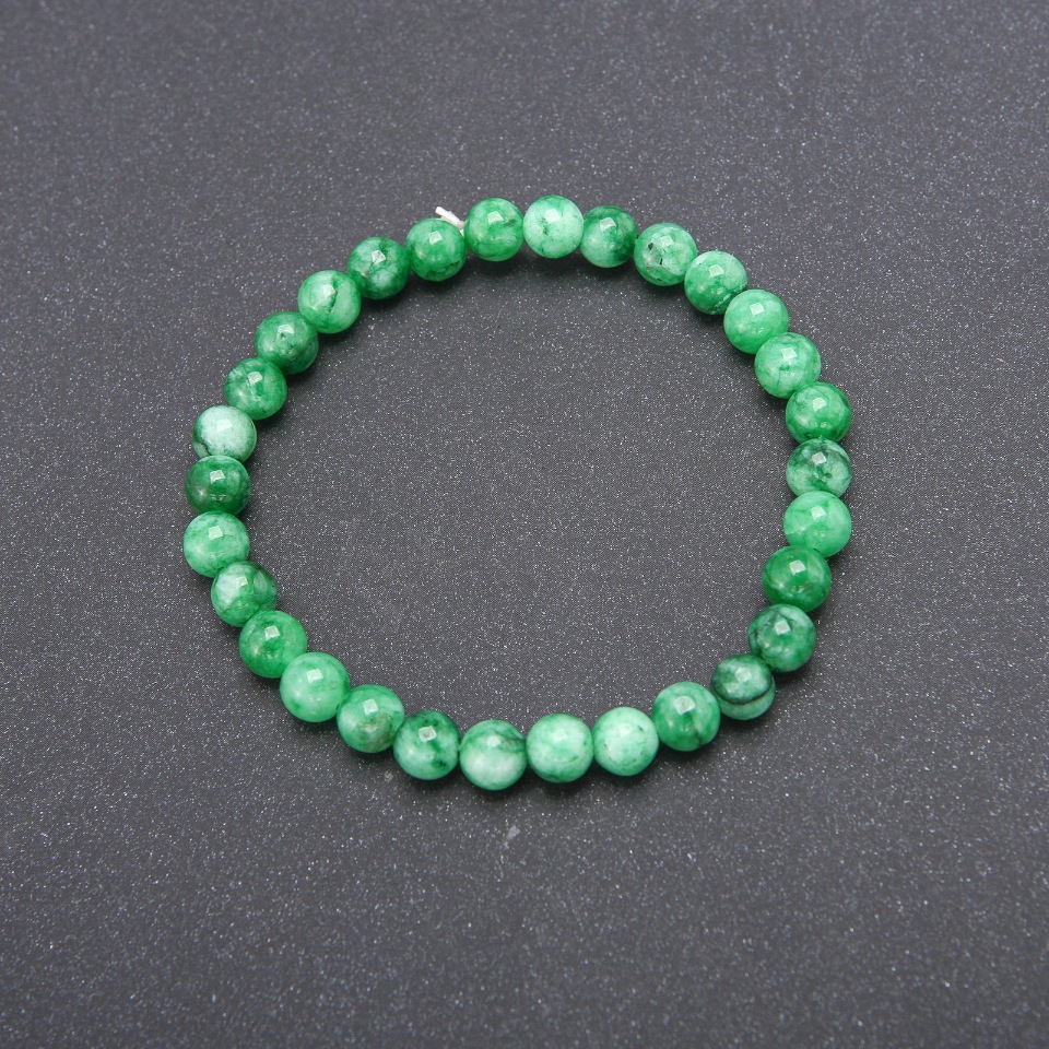 Synthetic chrysoprase bracelet on elastic with smooth beads, 6 mm diameter, 18 cm circumference