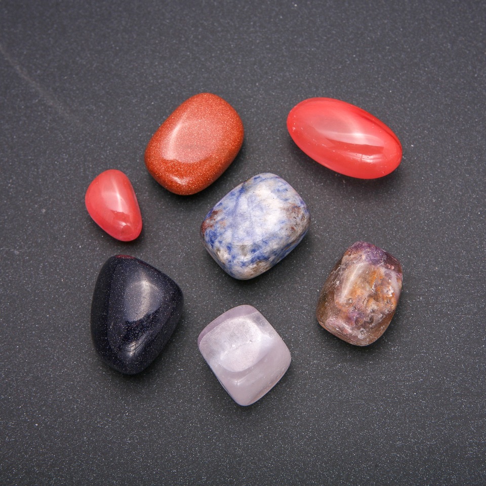 Natural Stone Assortment - Tumbled Stones 18x22 mm (+-), 100 g Pack