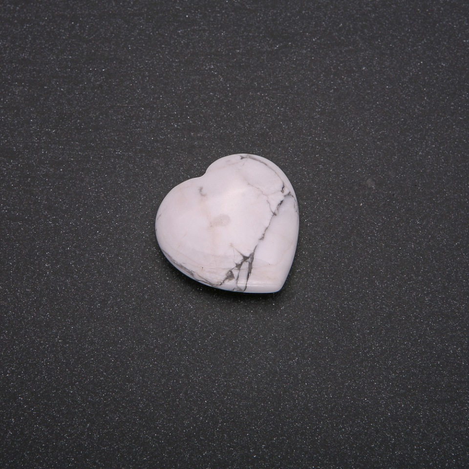 Kaolong Stone in Heart Shape 30x30x10(±)mm