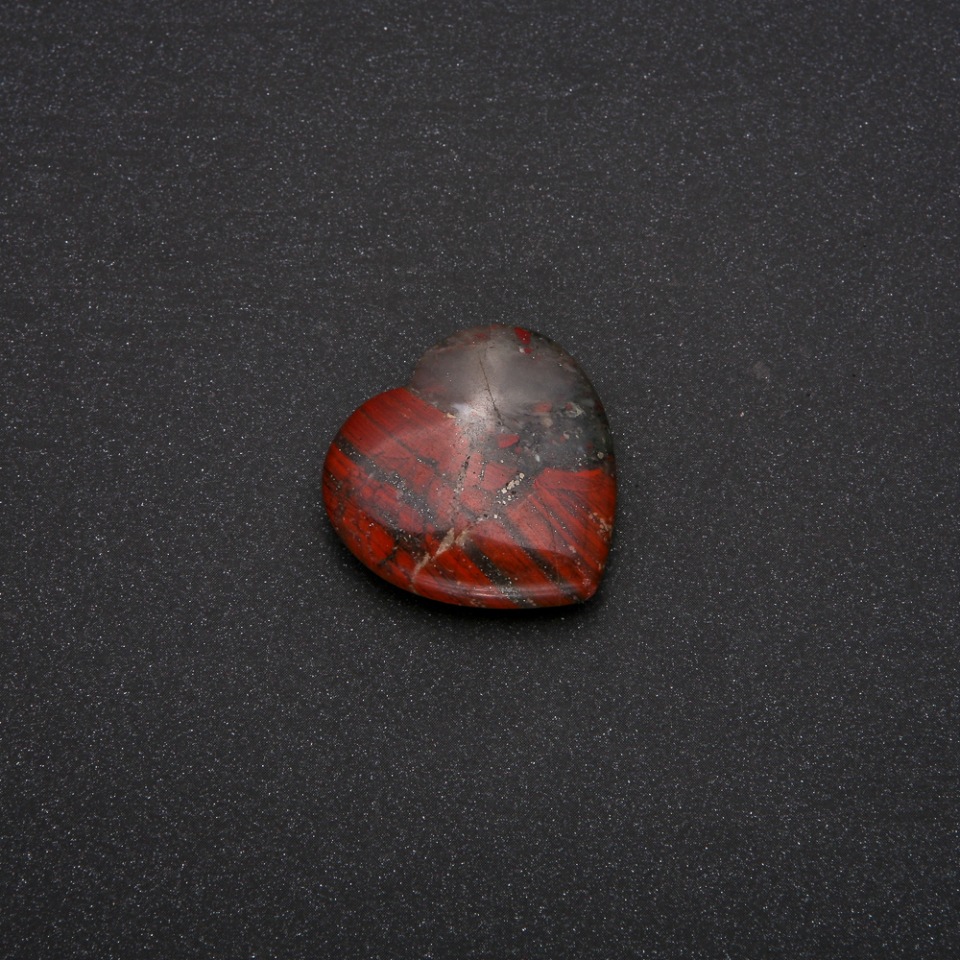 Heart-shaped Jasper souvenir stone 30x30x10(±)mm