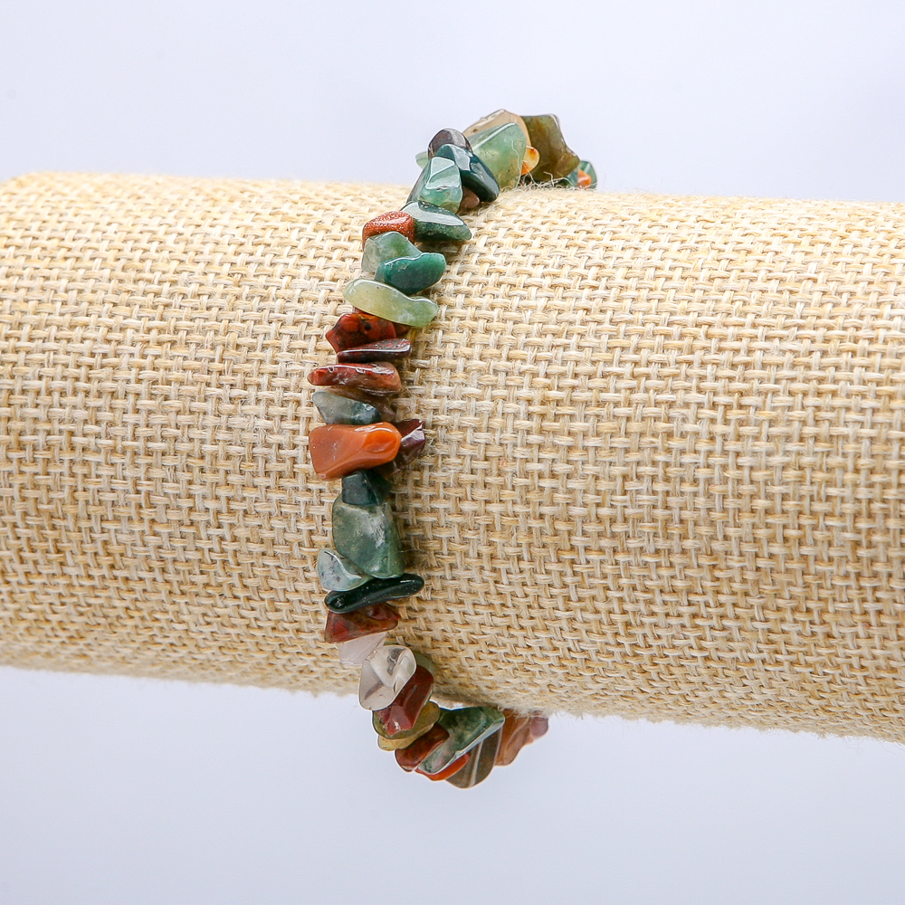 Elastic bracelet made of natural multicolored jasper chips
