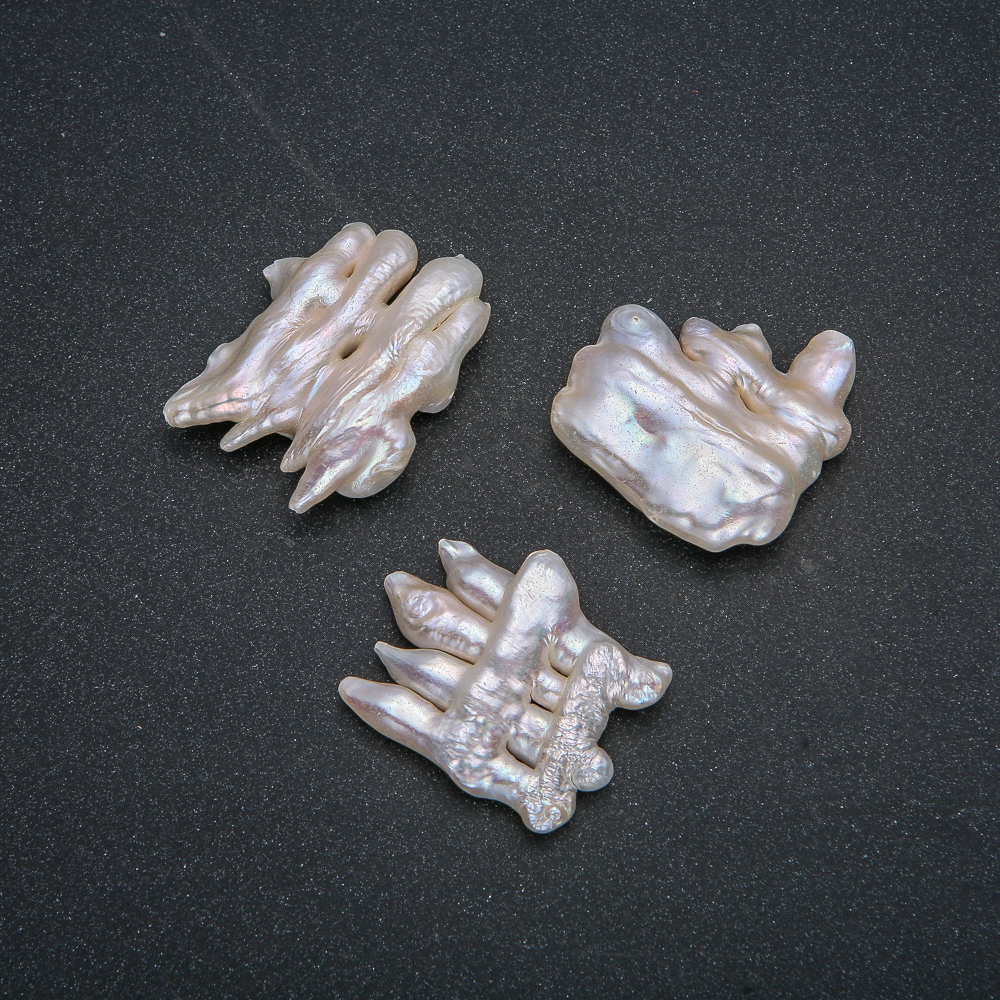 Baroque Pearl Findings 3x3.5 cm, through-hole, per piece