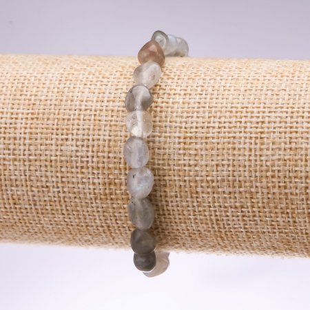 Elastic bracelet with natural labradorite — faceted cut, 7x6 mm diameter