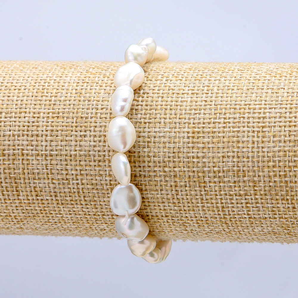 Elastic bracelet with natural river pearls, 8mm diameter