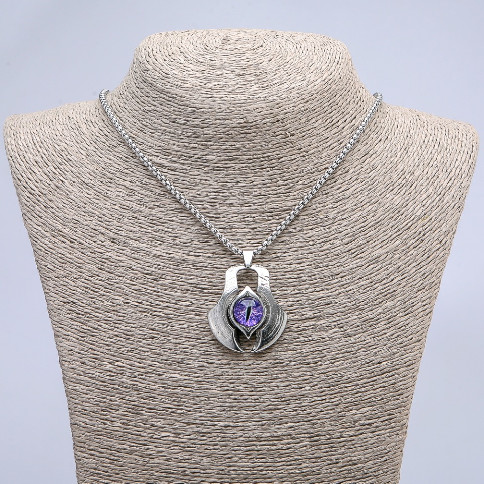 Pendant 'Dragon's Eye' in a bezel 43x35 mm on a chain, chain length 70 cm, silver-tone metal