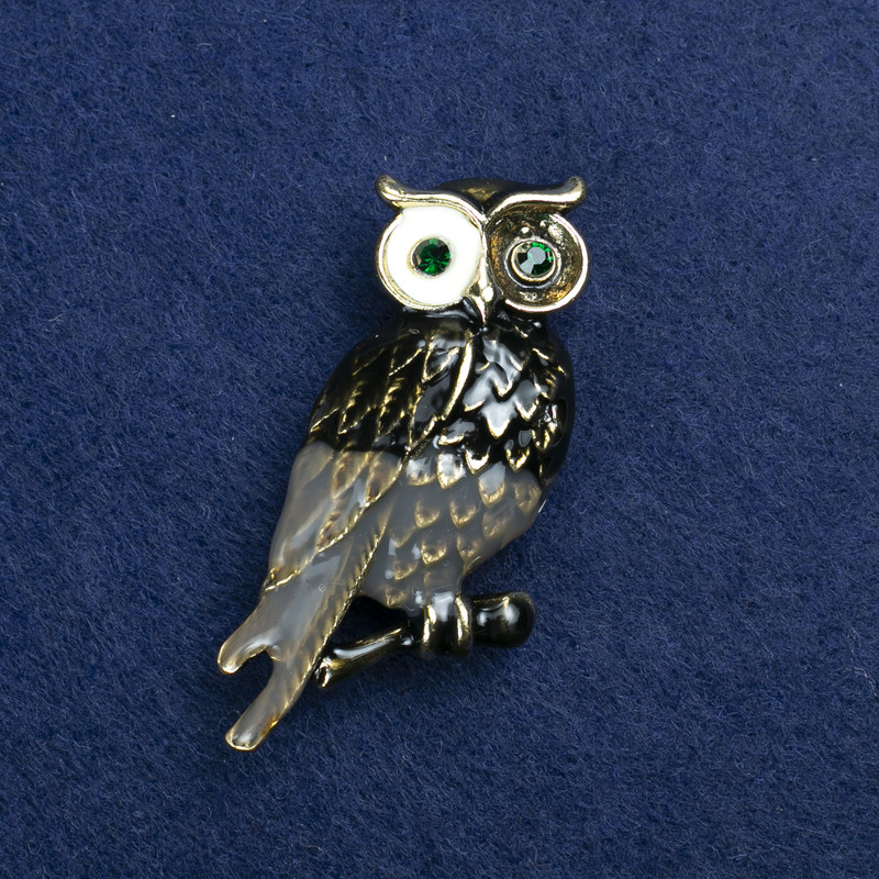 Owl Brooch in golden metal, enamel and crystals 42×28 mm +