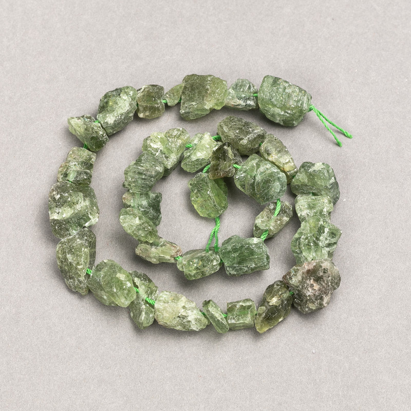 Beads on thread, raw chrysoprase briolette, diameter 13x10 mm (+/-), length 41 cm