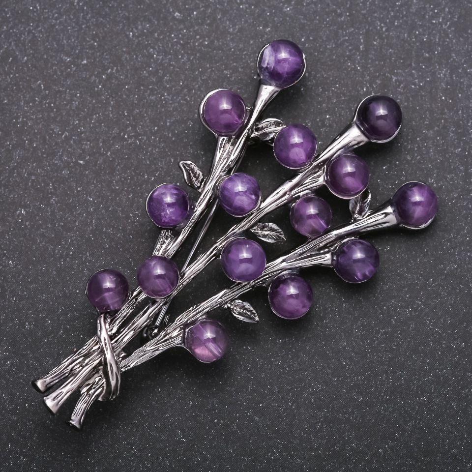 Brooch 'Willow Bouquet' 67x37 cm Amethyst color 'Dark Silver'