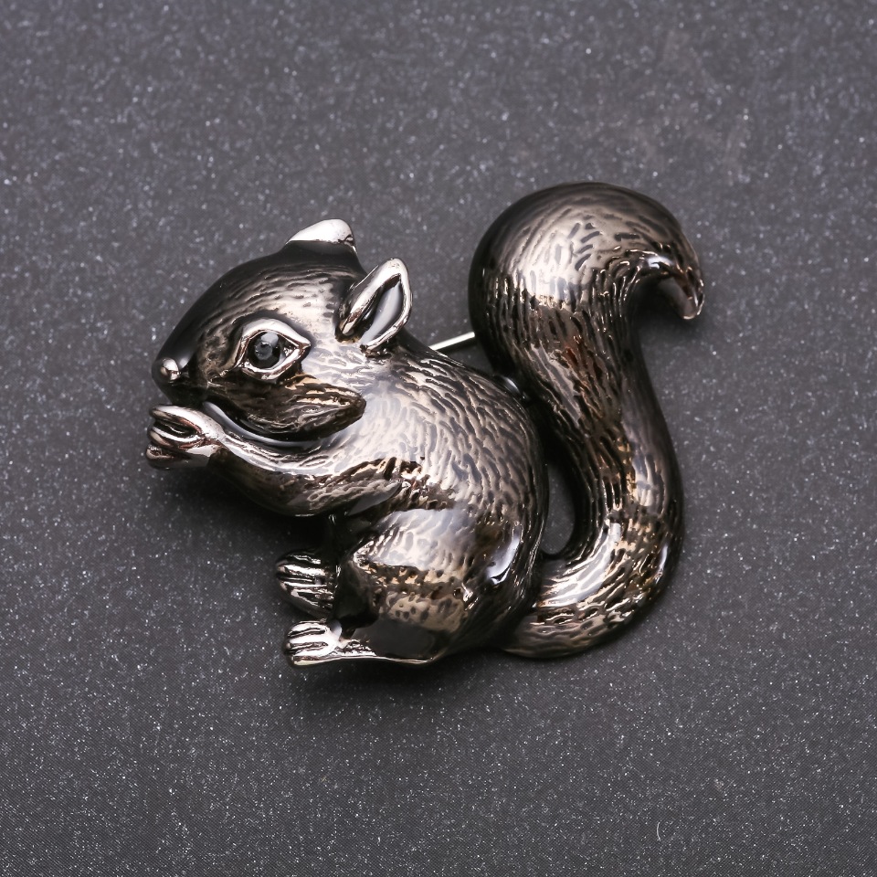 Brooch Squirrel enamel bronze-silver metal 37x46mm