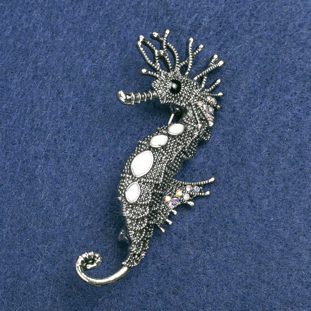 Brooch 'Seahorse' in silver metal, white enamel and white gasoline rhinestones 47x15mm +