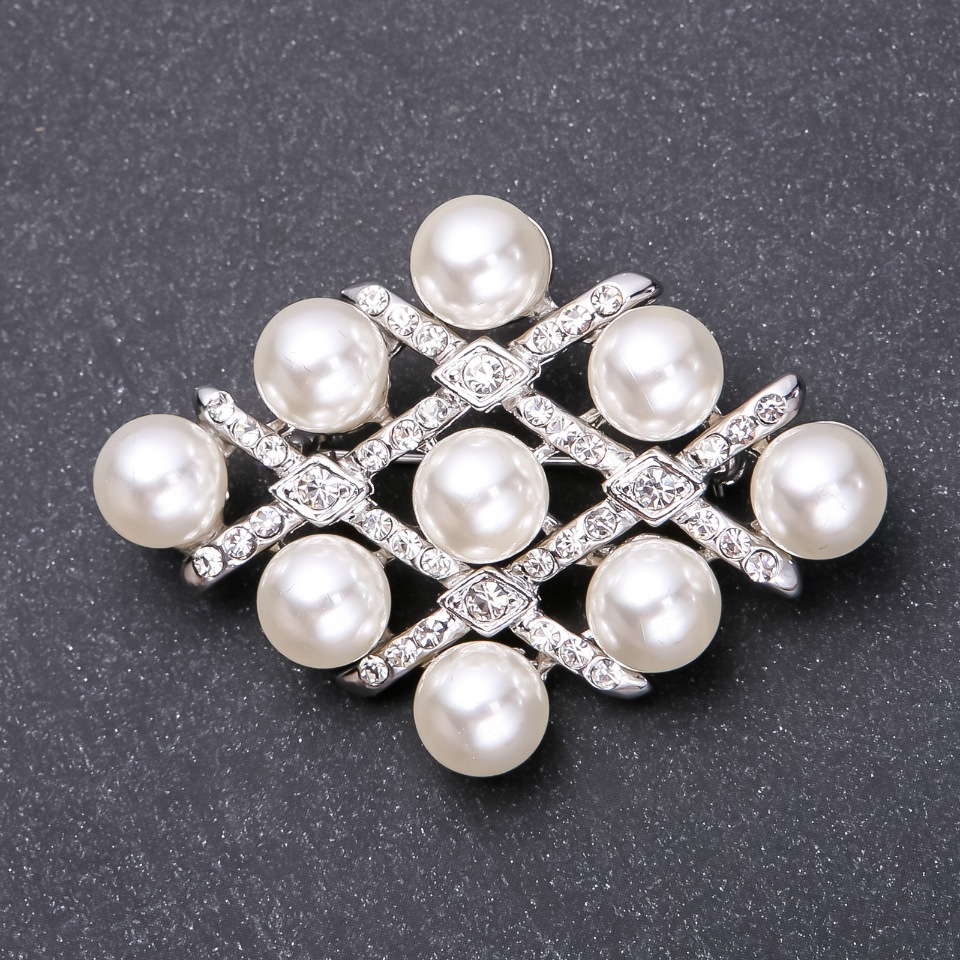 Pearl Rhombus Brooch, metal color "White Silver" 40x58mm