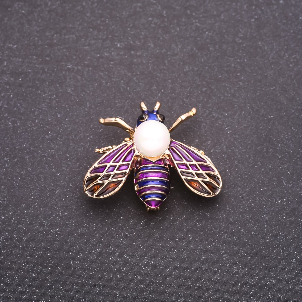 Butterfly Brooch with Purple Enamel, 33×28 mm, Yellow Metal