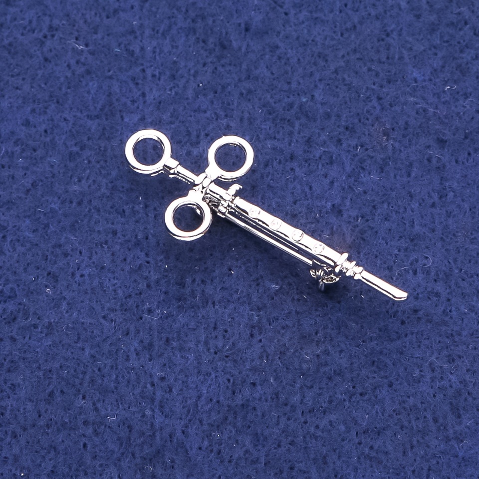 Brooch: Syringe with Rhinestones, Silvery Metal, 17×45 mm