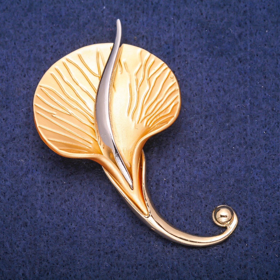 Brooch 'Flower' in Gold and Silver Metal 40×66 mm