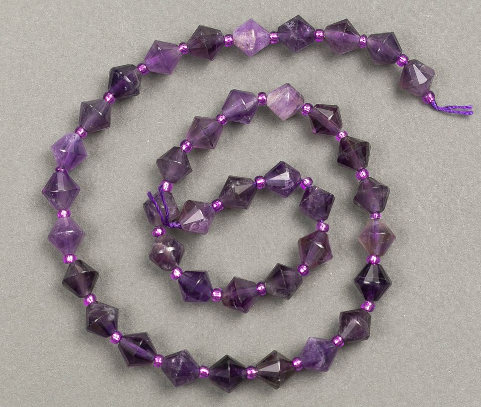 Amethyst Faceted Diamond Beads on Thread, Natural Stone, 8.5x8.5 mm, length 38 cm +/- (seed bead insert 3x3 mm)