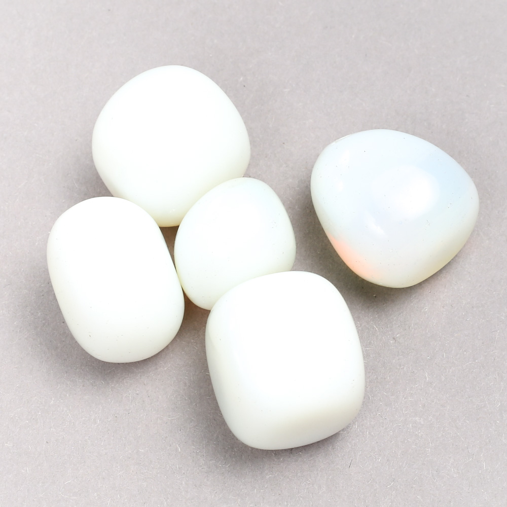Opalite (Imitation) Moonstone souvenir stone, diameter 22×20 mm ± (packaging 100 g)