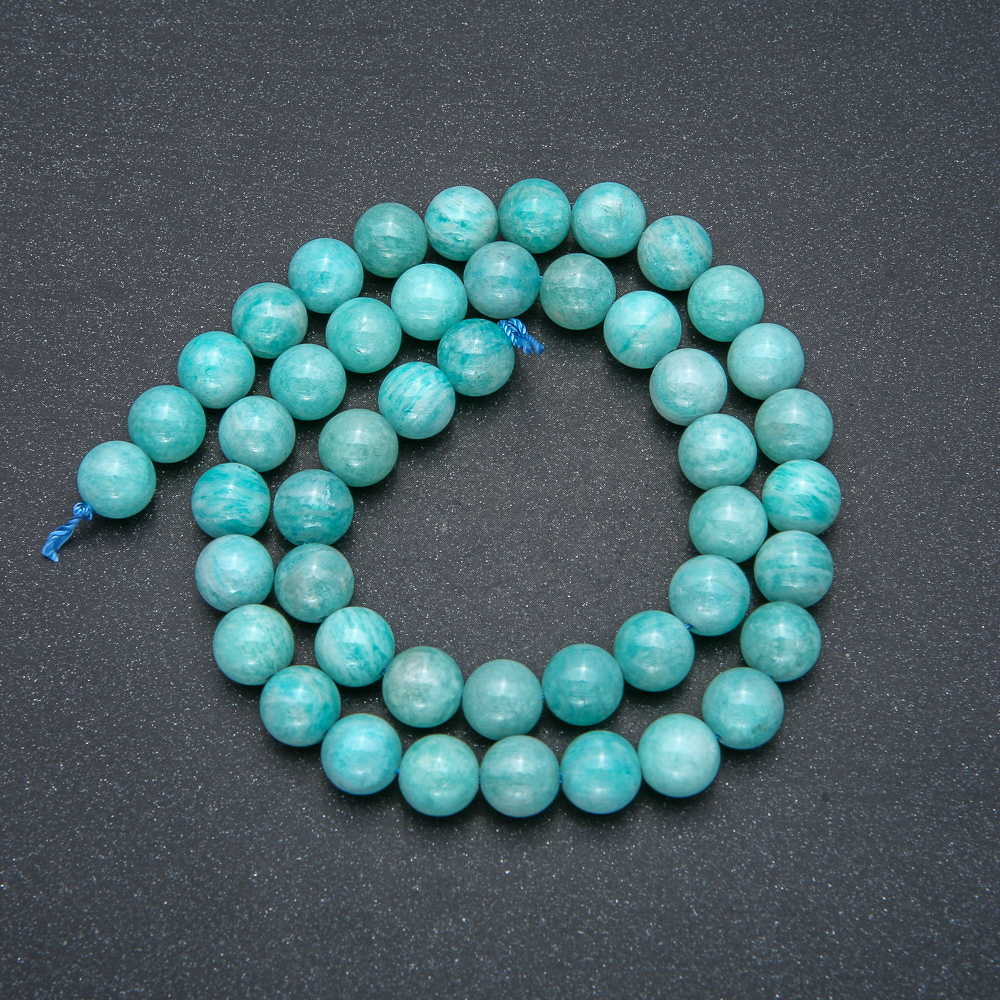 Beads on a thread of natural Amazonite stone, smooth round beads, 8 mm diameter, length 39 cm