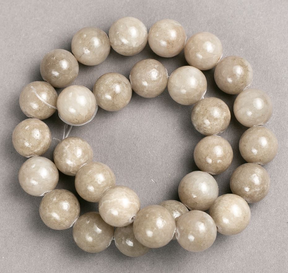 Beads on thread Gray-toned Quartz (synthetic acrylic) smooth round beads, 14mm diameter, length approximately 40 cm