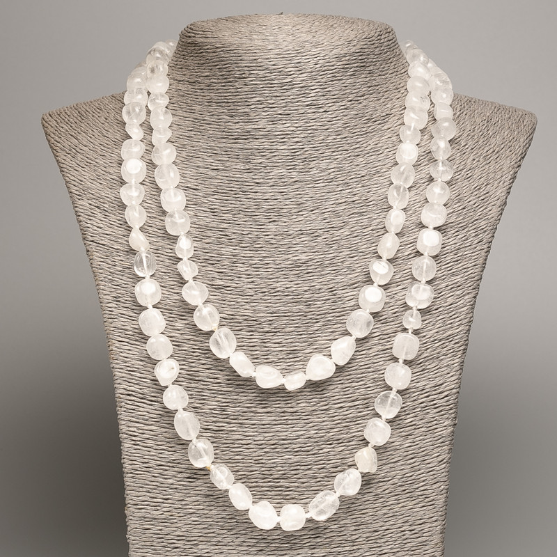 Long necklace made from rock crystal and white quartz haltuvannya, diameter 5x8-10 mm, length 110 cm