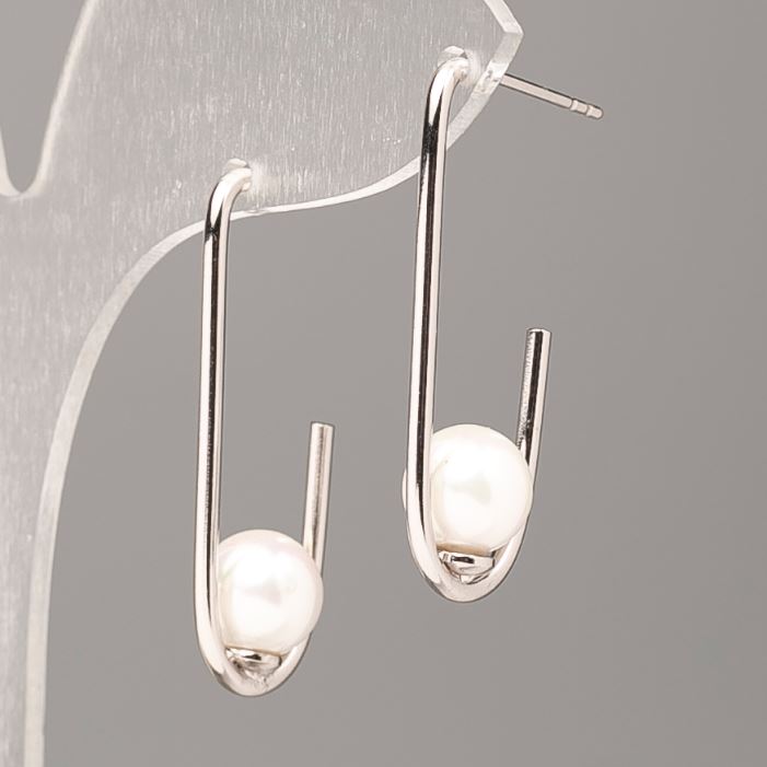 Xuping Earrings with Majorca Pearls, 8 mm diameter, 3 cm length, rhodium plating