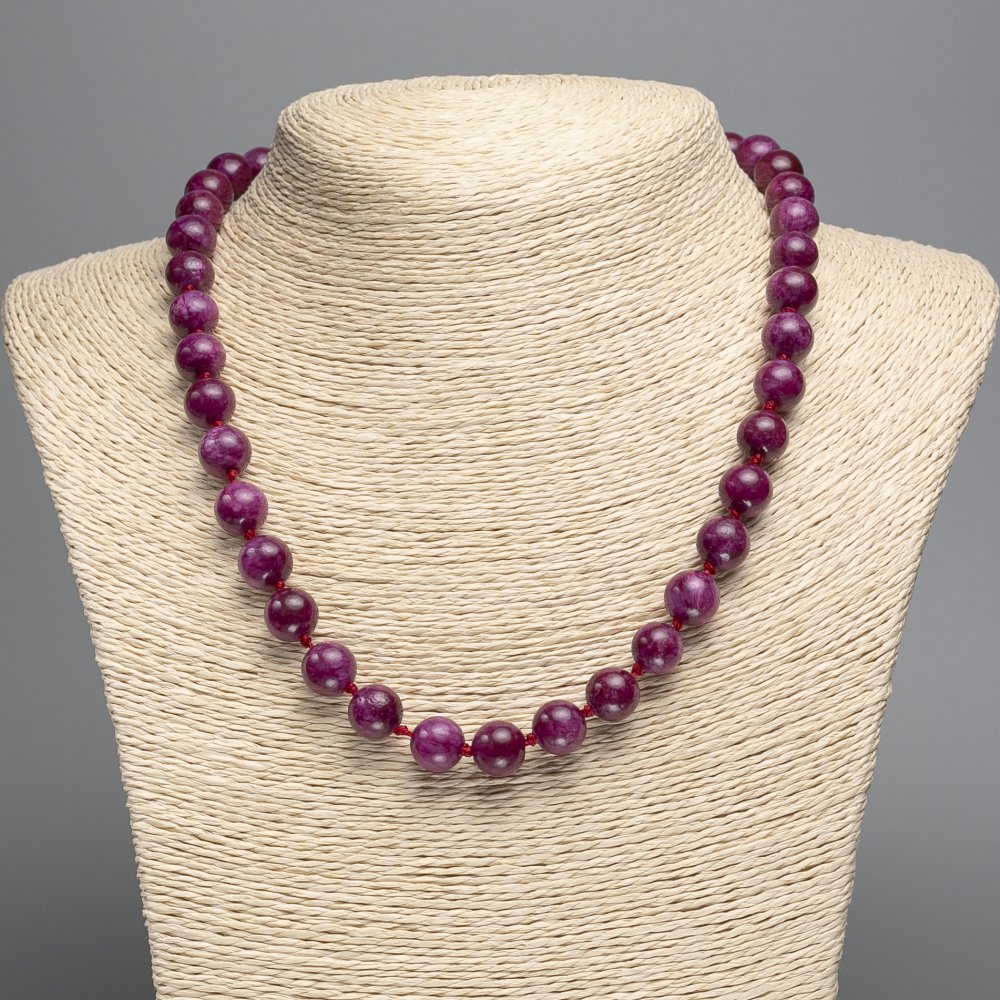 Necklace burgundy 'Tourmaline' smooth beads, 12 mm diameter, 50 cm length, made of white nephrite (synthetic dyed)