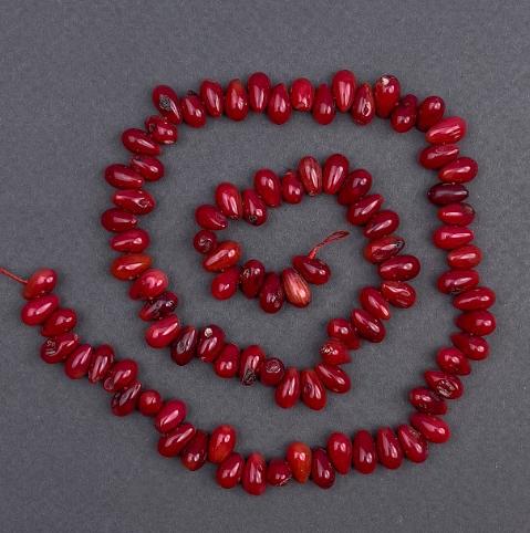 Natural coral beads, 8×5 mm, 40 cm length on thread