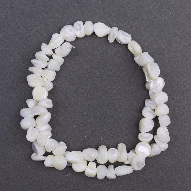 Mother-of-pearl faceted beads, 8×6 mm, 41 cm long on monofilament