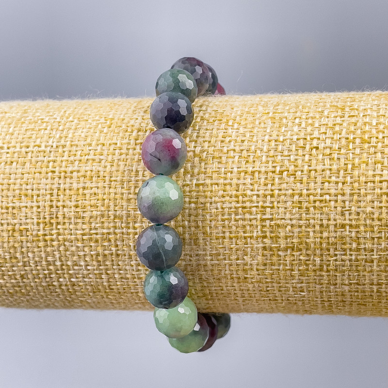Zoisite Bracelet with Natural Zoisite - Faceted 10mm