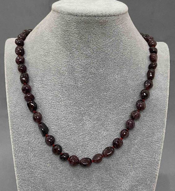 Faceted garnet necklace made of natural stones, bead diameter about 9-12×8-8 mm, 5 mm ±, length 50 cm ± with clasp
