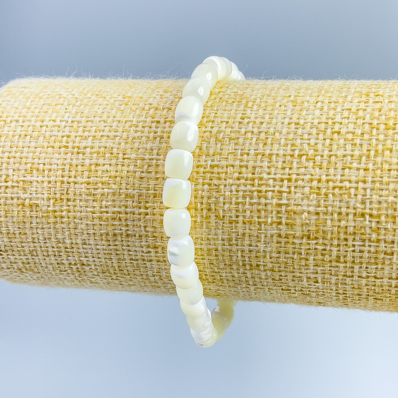 Mother-of-Pearl Barrel Bracelet, 6x6 mm Diameter, 18 cm Stretch