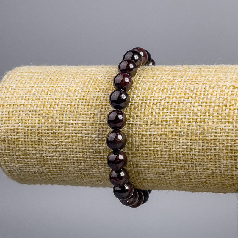 Garnet bead bracelet with smooth beads, 11 mm diameter, 18 cm length, stretch