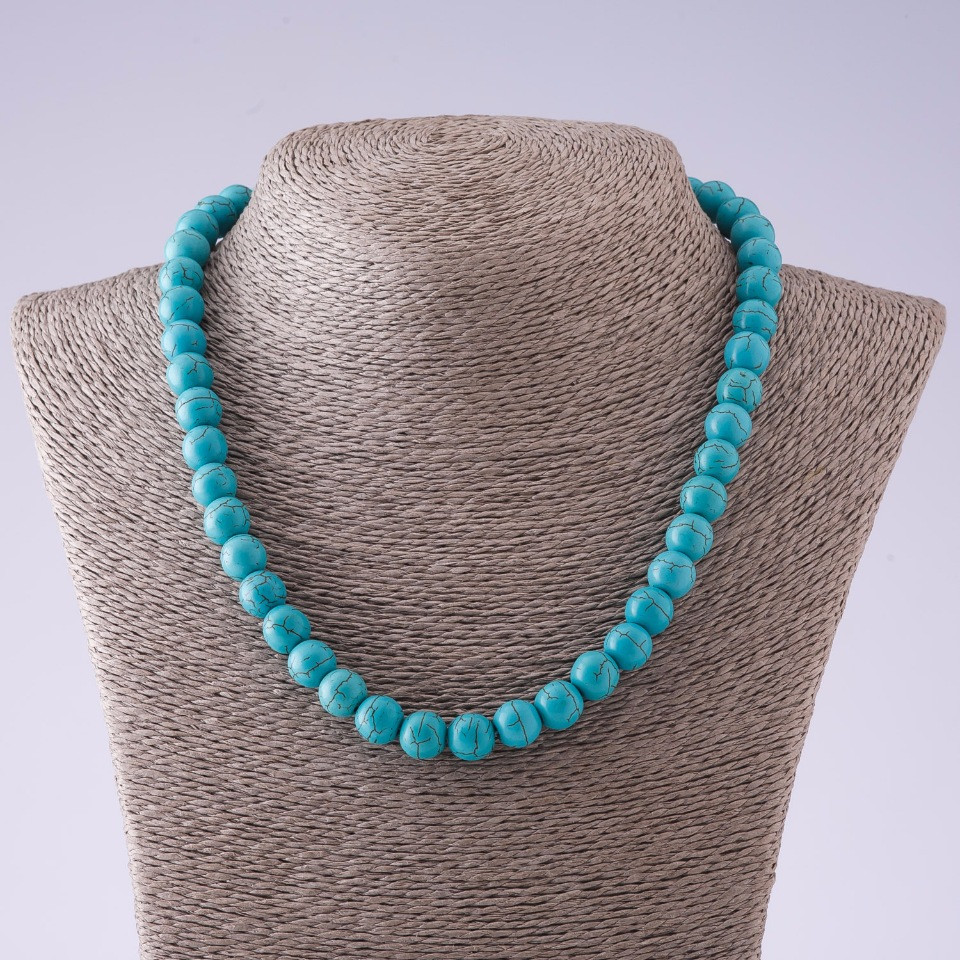 Necklace of natural green turquoise stone (pressed) with veining, 10 mm bead diameter, 46 cm length, without knots