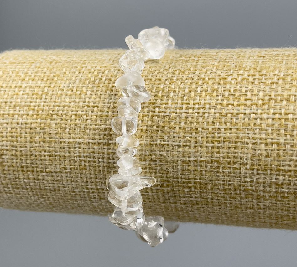 Bracelet with Rock Crystal Chips, Diameter 6-8 mm, Length 18 cm