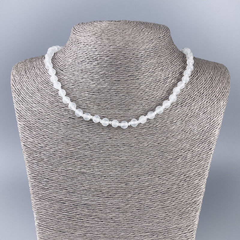 Necklace of White Quartz Beads with Acrylic Beads – Smooth Round Beads, 6.5 mm Diameter, 47 cm Length