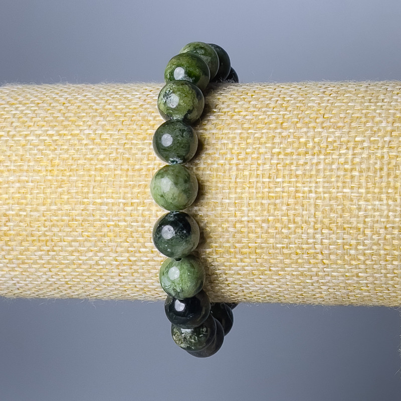 Bracelet with natural diopside, smooth beads, diameter 10.5 mm, length 18 cm (stretch)