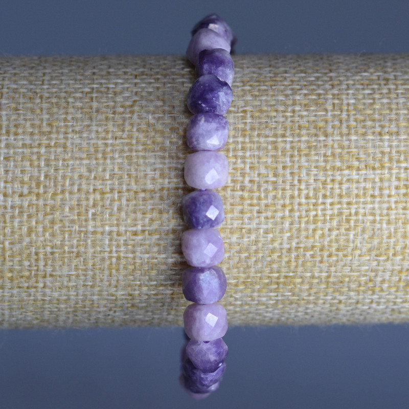 Lepidolite bracelet, natural stone, faceted cube beads, 7 mm diameter, 18 cm length (stretch)