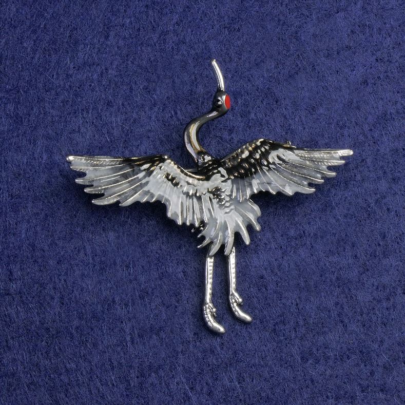 Crane Brooch in gray and black enamel, silver-toned metal 47x45mm